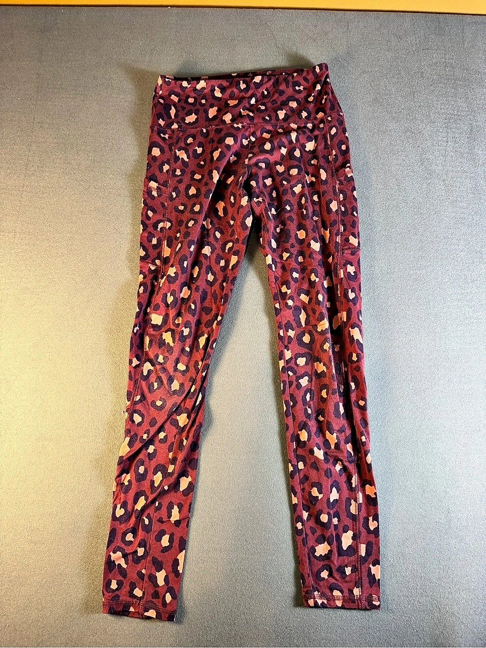 Wild fable Animal Print Leggings in Purple & Red Like New